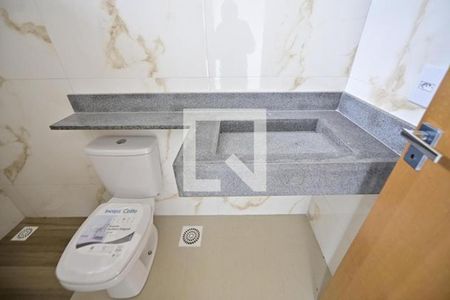 Casa à venda com 87m², 3 quartos e 2 vagasBanheiro