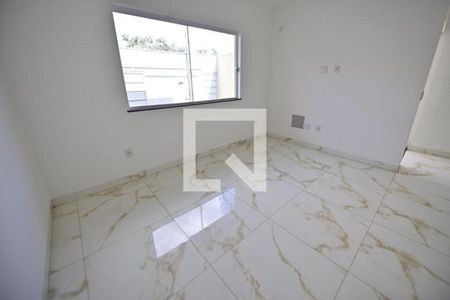 Casa à venda com 87m², 3 quartos e 2 vagasQuarto
