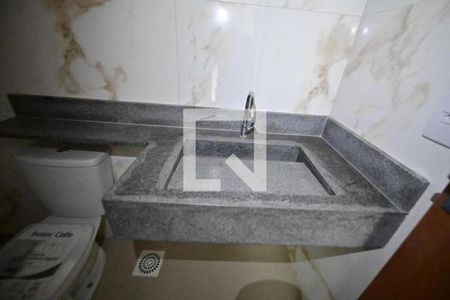 Casa à venda com 87m², 3 quartos e 2 vagasBanheiro