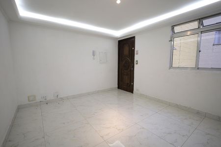 Sala de apartamento para alugar com 2 quartos, 57m² em Vila Camilópolis, Santo André