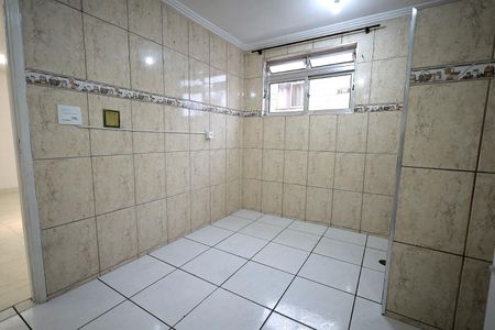 Apartamento para alugar com 57m², 2 quartos e 1 vaga Apartamento para alugar com 57m², 2 quartos e 1 vagaCozinha e Área de Serviço