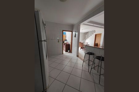 Cozinha de casa à venda com 3 quartos, 180m² em Vila Santo Alberto, Santo André