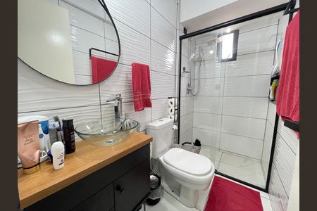 Apartamento à venda com 74m², 3 quartos e 2 vagasBanheiro do Quarto 2
