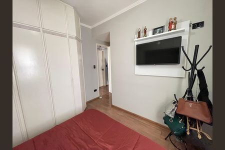 Apartamento à venda com 74m², 3 quartos e 2 vagasQuarto 2
