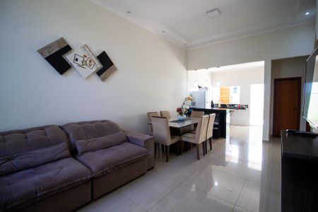 Sala de casa de condomínio para alugar com 2 quartos, 98m² em Loteamento Dinora Rosa, Sorocaba