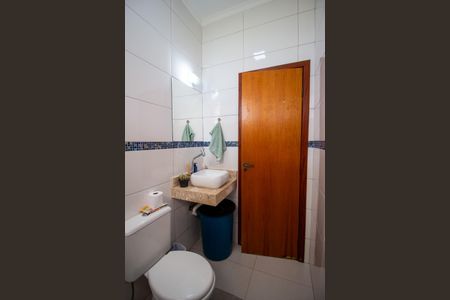Casa de condomínio para alugar com 98m², 2 quartos e 6 vagas Casa de condomínio para alugar com 98m², 2 quartos e 6 vagasBanheiro