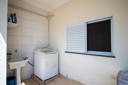 Casa de condomínio para alugar com 98m², 2 quartos e 6 vagas Casa de condomínio para alugar com 98m², 2 quartos e 6 vagasÁrea de Serviço