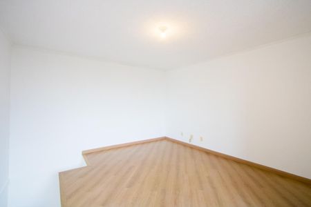 Sala 2 de apartamento à venda com 2 quartos, 105m² em Parque Sao Vicente, Santo André