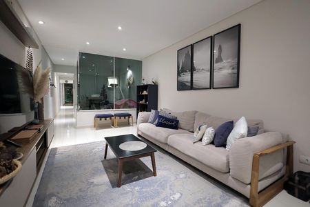 Casa à venda com 160m², 3 quartos e 2 vagas Casa à venda com 160m², 3 quartos e 2 vagasSala