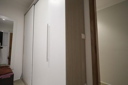 Casa à venda com 160m², 3 quartos e 2 vagas Casa à venda com 160m², 3 quartos e 2 vagasCloset