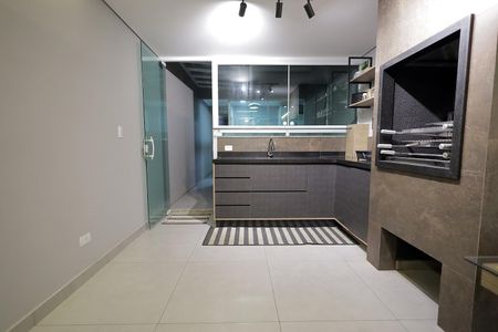 Casa à venda com 160m², 3 quartos e 2 vagas Casa à venda com 160m², 3 quartos e 2 vagasChurrasqueira
