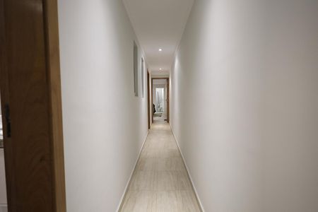 Casa à venda com 160m², 3 quartos e 2 vagas Casa à venda com 160m², 3 quartos e 2 vagasCorredor