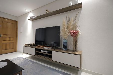 Casa à venda com 160m², 3 quartos e 2 vagas Casa à venda com 160m², 3 quartos e 2 vagasSala