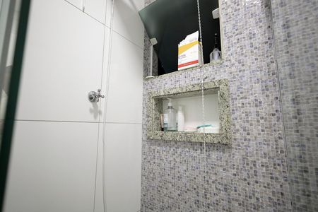 Casa à venda com 160m², 3 quartos e 2 vagas Casa à venda com 160m², 3 quartos e 2 vagasBanheiro Suíte
