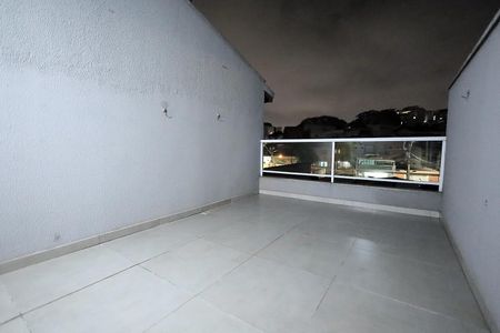 Casa à venda com 160m², 3 quartos e 2 vagas Casa à venda com 160m², 3 quartos e 2 vagasCobertura