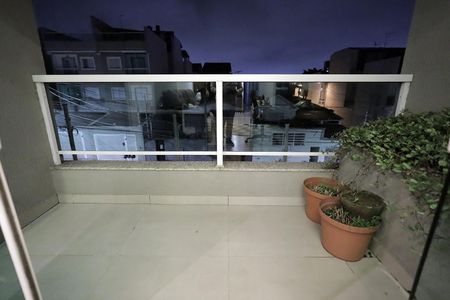 Casa à venda com 160m², 3 quartos e 2 vagas Casa à venda com 160m², 3 quartos e 2 vagasSacada