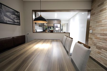 Casa à venda com 160m², 3 quartos e 2 vagas Casa à venda com 160m², 3 quartos e 2 vagasSala de Jantar