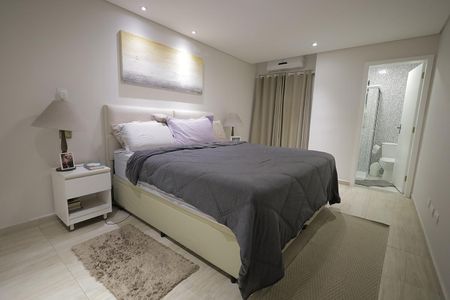 Casa à venda com 160m², 3 quartos e 2 vagas Casa à venda com 160m², 3 quartos e 2 vagasQuarto Suíte