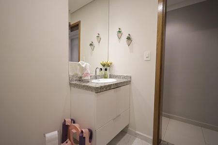 Casa à venda com 160m², 3 quartos e 2 vagas Casa à venda com 160m², 3 quartos e 2 vagasBanheiro