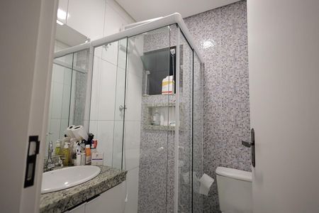 Casa à venda com 160m², 3 quartos e 2 vagas Casa à venda com 160m², 3 quartos e 2 vagasBanheiro Suíte