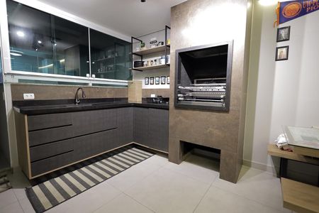 Casa à venda com 160m², 3 quartos e 2 vagas Casa à venda com 160m², 3 quartos e 2 vagasChurrasqueira