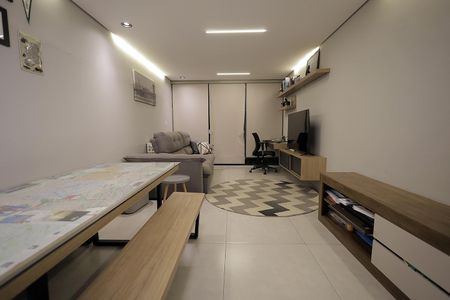 Casa à venda com 160m², 3 quartos e 2 vagas Casa à venda com 160m², 3 quartos e 2 vagasSala Cobertura