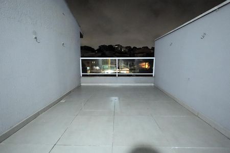 Casa à venda com 160m², 3 quartos e 2 vagas Casa à venda com 160m², 3 quartos e 2 vagasCobertura