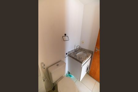 Apartamento à venda com 58m², 2 quartos e 1 vaga Apartamento à venda com 58m², 2 quartos e 1 vagaBanheiro Social