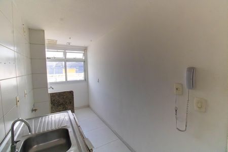 Apartamento à venda com 58m², 2 quartos e 1 vaga Apartamento à venda com 58m², 2 quartos e 1 vagaCozinha e Área de Serviço