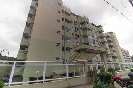 Apartamento à venda com 58m², 2 quartos e 1 vaga Apartamento à venda com 58m², 2 quartos e 1 vagaFachada