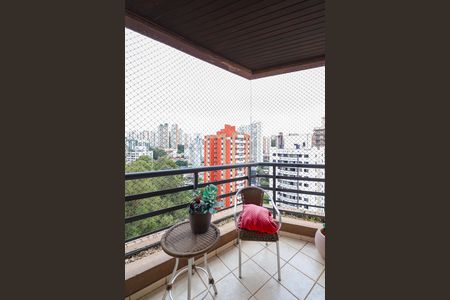 Apartamento para alugar com 250m², 3 quartos e 4 vagas