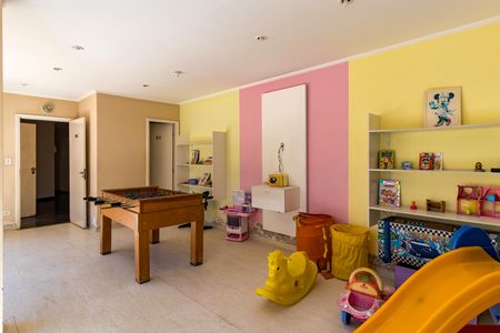 Apartamento para alugar com 250m², 3 quartos e 4 vagas