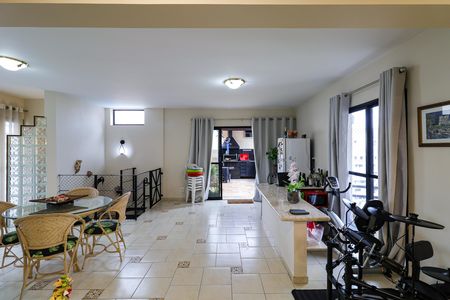 Apartamento para alugar com 250m², 3 quartos e 4 vagas