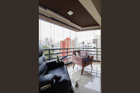 Apartamento para alugar com 250m², 3 quartos e 4 vagas