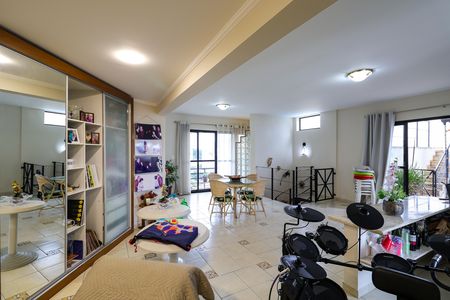 Apartamento para alugar com 250m², 3 quartos e 4 vagas