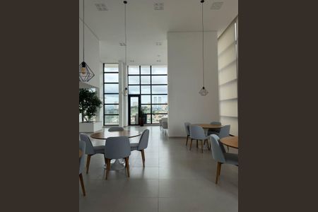 Studio para alugar com 37m², 1 quarto e 1 vaga Studio para alugar com 37m², 1 quarto e 1 vagaHall