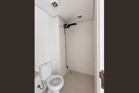 Studio para alugar com 37m², 1 quarto e 1 vaga Studio para alugar com 37m², 1 quarto e 1 vagaBanheiro