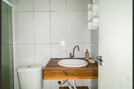 Casa para alugar com 130m², 2 quartos e 1 vaga Casa para alugar com 130m², 2 quartos e 1 vagaBanheiro