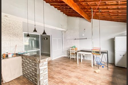 Varanda  de casa para alugar com 2 quartos, 130m² em Jardim Ponte Rasa, São Paulo