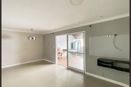 Sala  de casa para alugar com 2 quartos, 130m² em Jardim Ponte Rasa, São Paulo
