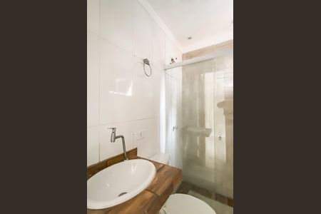 Casa para alugar com 130m², 2 quartos e 1 vaga Casa para alugar com 130m², 2 quartos e 1 vagaBanheiro da Suíte