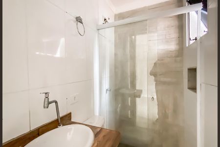 Casa para alugar com 130m², 2 quartos e 1 vaga Casa para alugar com 130m², 2 quartos e 1 vagaBanheiro da Suíte