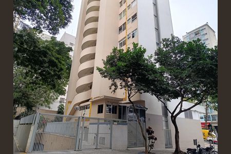 Apartamento para alugar com 59m², 2 quartos e 1 vaga Apartamento para alugar com 59m², 2 quartos e 1 vagaFachada