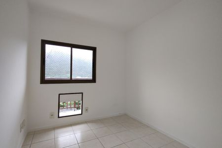 Apartamento à venda com 96m², 4 quartos e 2 vagas Apartamento à venda com 96m², 4 quartos e 2 vagasQuarto 4 - Armários