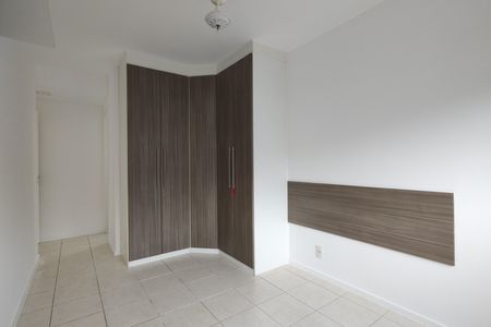 Apartamento à venda com 96m², 4 quartos e 2 vagas Apartamento à venda com 96m², 4 quartos e 2 vagasQuarto 2 - Suíte
