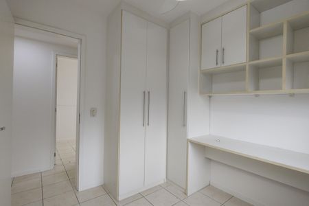 Apartamento à venda com 96m², 4 quartos e 2 vagas Apartamento à venda com 96m², 4 quartos e 2 vagasQuarto 3 - Armários