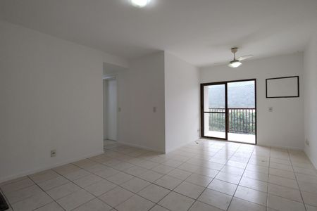 Apartamento à venda com 96m², 4 quartos e 2 vagas Apartamento à venda com 96m², 4 quartos e 2 vagasSala