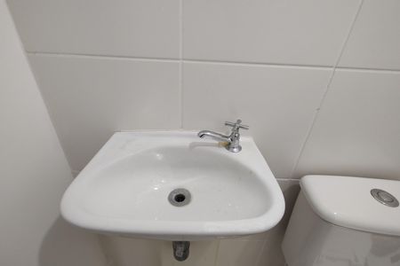 Apartamento à venda com 96m², 4 quartos e 2 vagas Apartamento à venda com 96m², 4 quartos e 2 vagasBanheiro de serviço