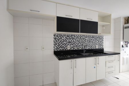 Apartamento à venda com 96m², 4 quartos e 2 vagas Apartamento à venda com 96m², 4 quartos e 2 vagasCozinha - Armários