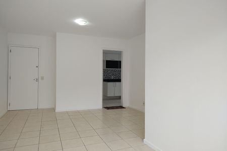 Apartamento à venda com 96m², 4 quartos e 2 vagas Apartamento à venda com 96m², 4 quartos e 2 vagasSala